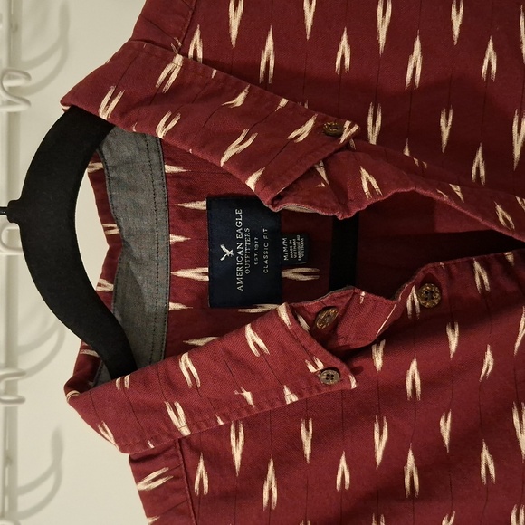 American Eagle Burgundy & Tan Southwestern Style Classic Fit Shirt (Size M) - Picture 2 of 9